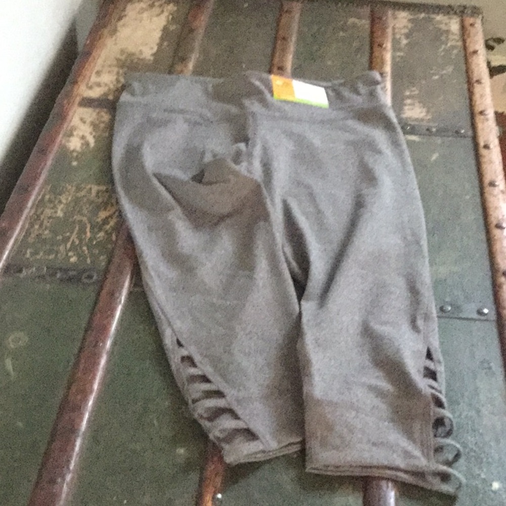 Work out capri pants